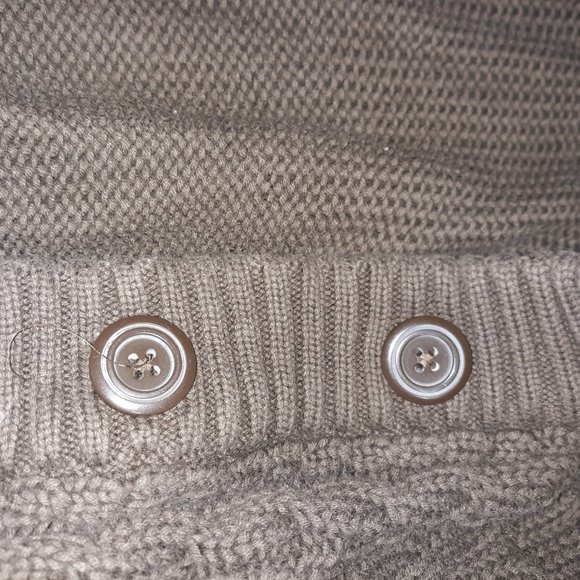 ((Listing#155)) Old Navy Sweater - Picture 5 of 7